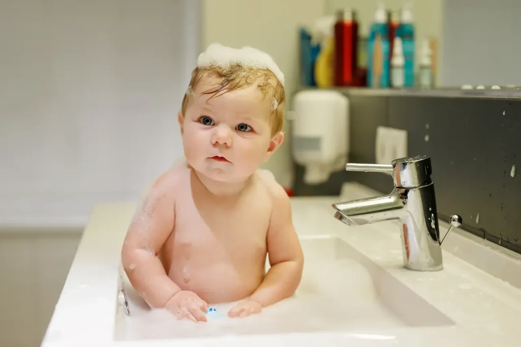 آماده سازی محیط قبل از حمام کردن نوزاد